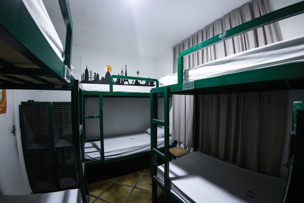 Bamboo Rio Albergue *